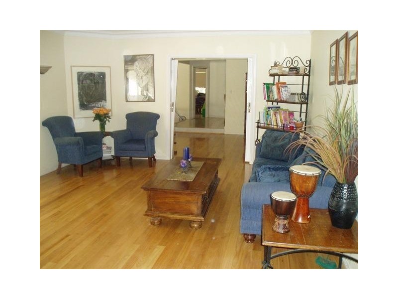 13 Moreton Road, Minto Heights NSW 2566