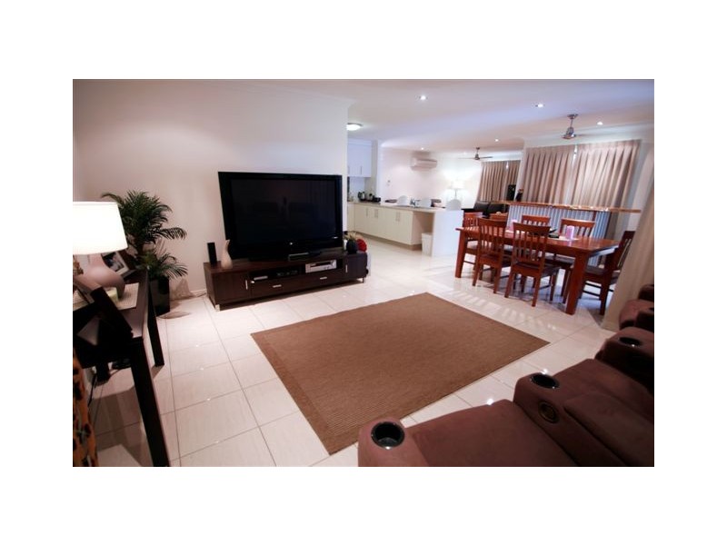 15 Dugong Crescent, Mount Louisa QLD 4814