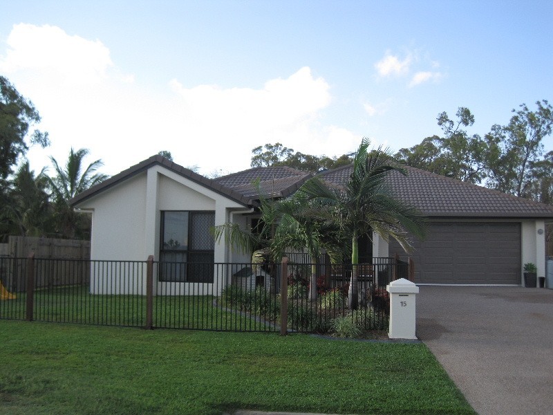 15 Dugong Crescent, Mount Louisa QLD 4814