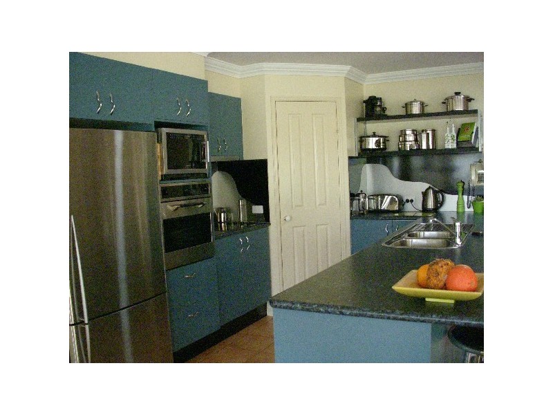 18 Coventry Court, Kippa-ring QLD 4021