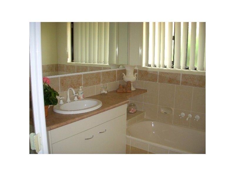 18 Coventry Court, Kippa-ring QLD 4021