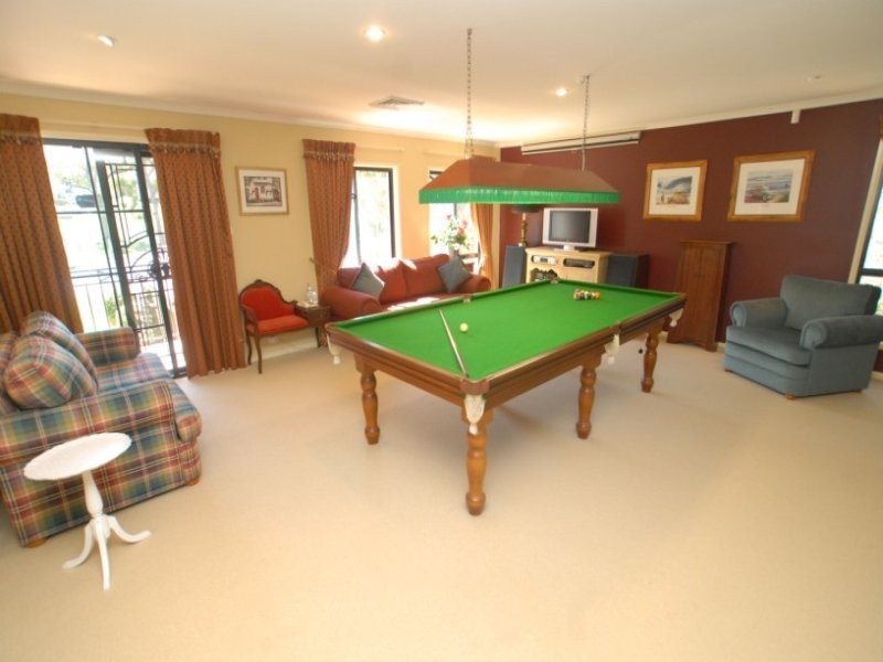 32 Kamilaroo Avenue, Lake Munmorah NSW 2259