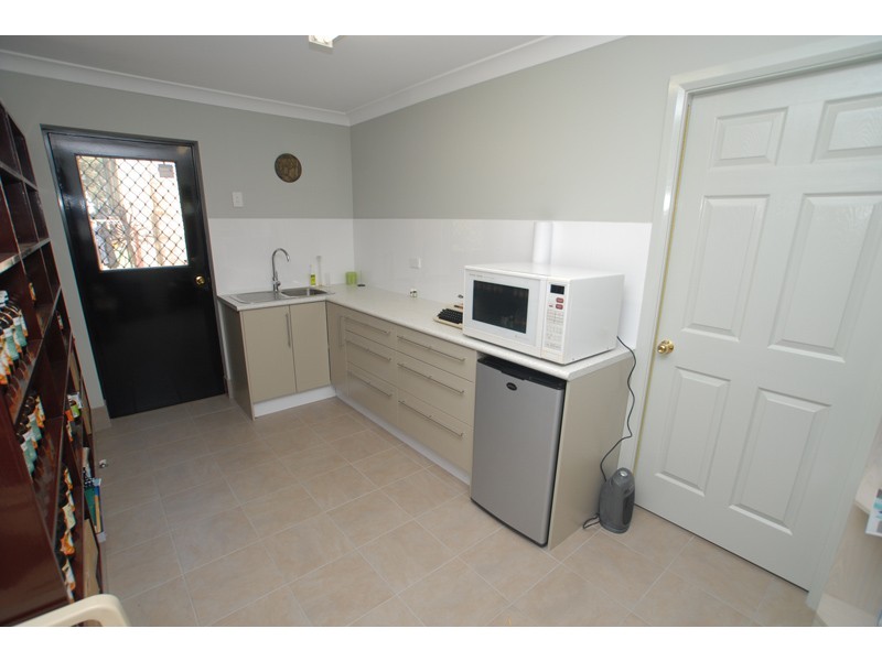 32 Kamilaroo Avenue, Lake Munmorah NSW 2259