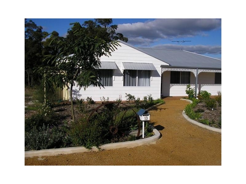 13 Elias Court, Collie WA 6225