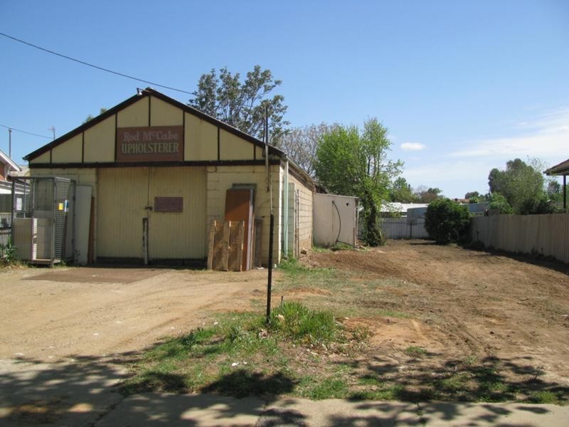 49 Crampton Street, Wagga Wagga NSW 2650