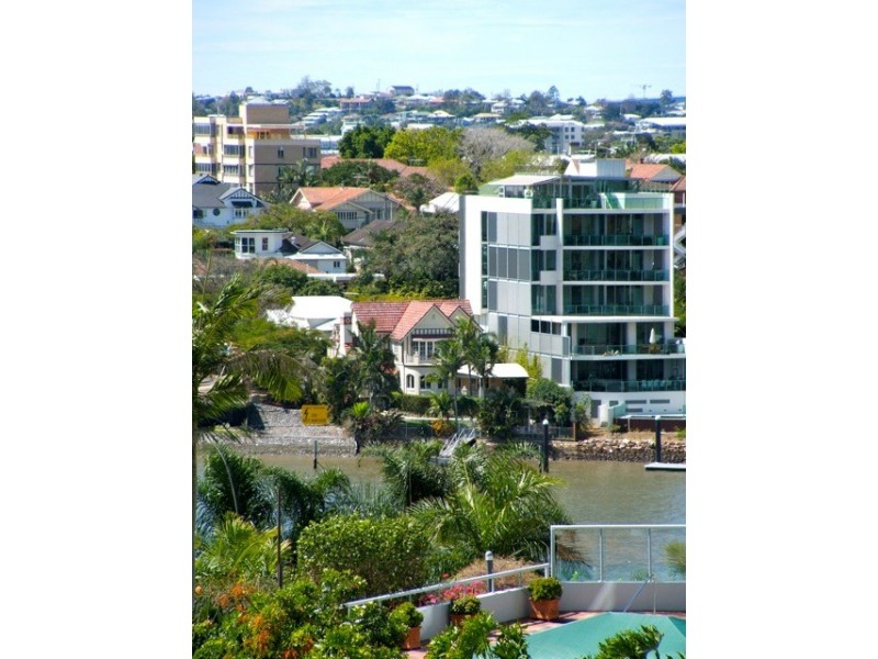 64 Lambert Street, Kangaroo Point QLD 4169