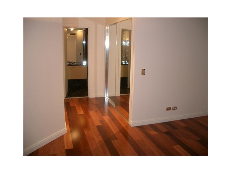 Unit 606/7 Rockwall Cres, Potts Point NSW 2011