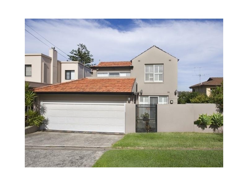 37 Edgecliffe Esplanade, Seaforth NSW 2092