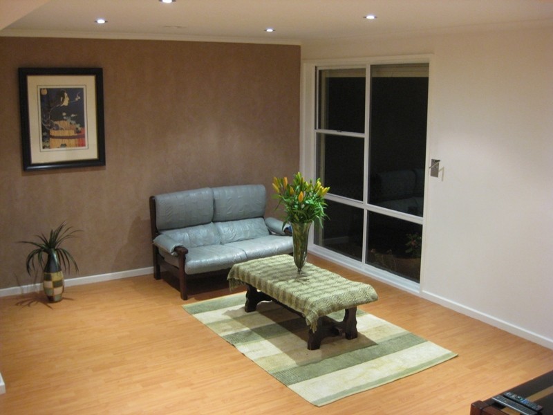 16 Rautman Crescent, Sunshine West VIC 3020