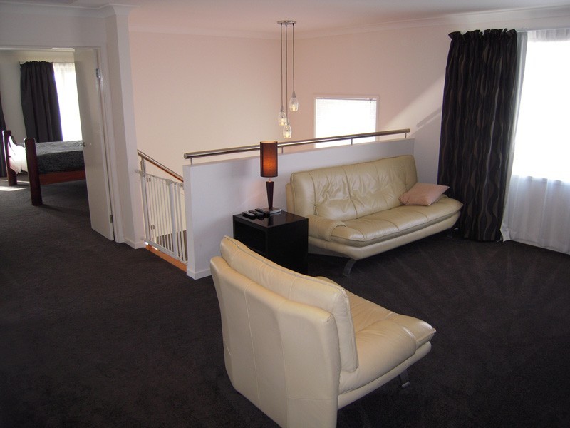 12 Southaven Drive, Helensvale QLD 4212