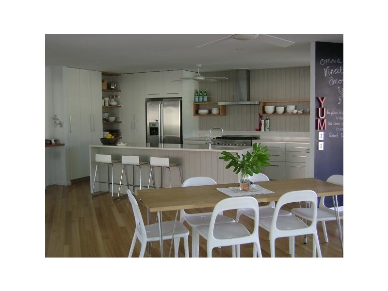 19 The Cove, Magnetic Island QLD 4819