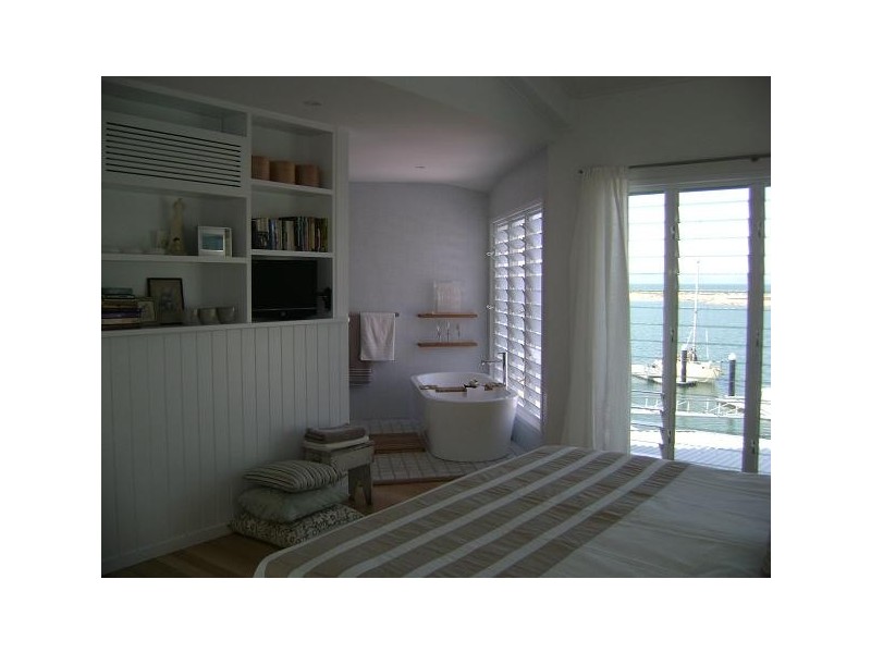 19 The Cove, Magnetic Island QLD 4819