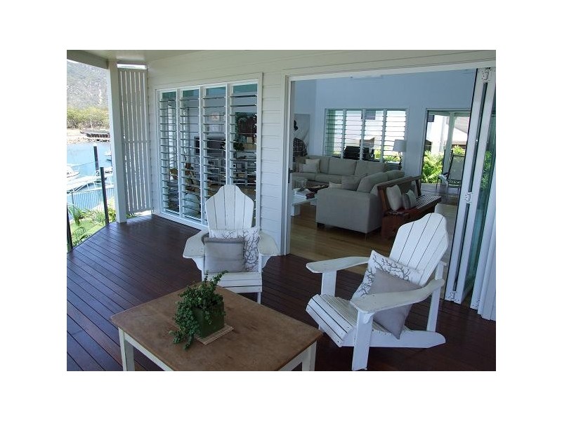19 The Cove, Magnetic Island QLD 4819