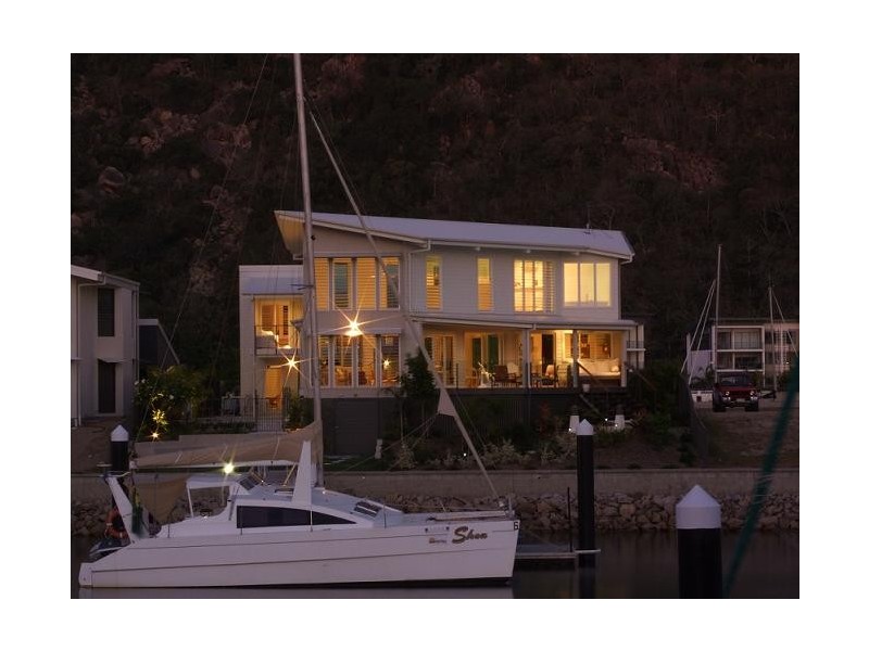 19 The Cove, Magnetic Island QLD 4819