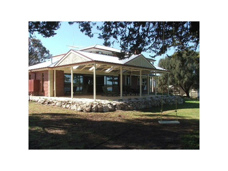 11 Finniss Street, Clayton SA 5256