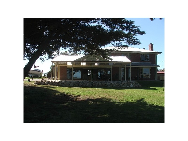 11 Finniss Street, Clayton SA 5256