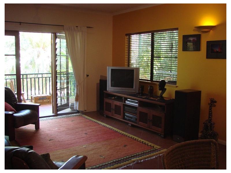 31 Moresby Street, Trinity Beach QLD 4879