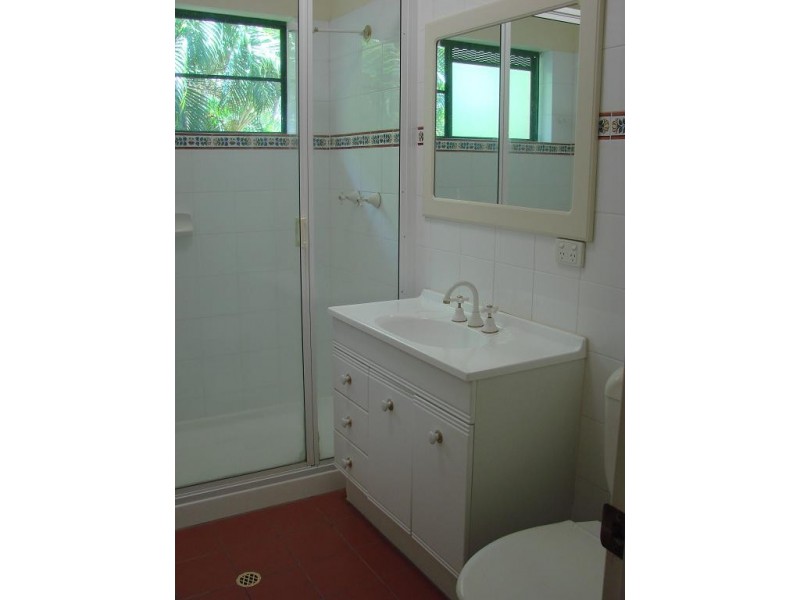 31 Moresby Street, Trinity Beach QLD 4879