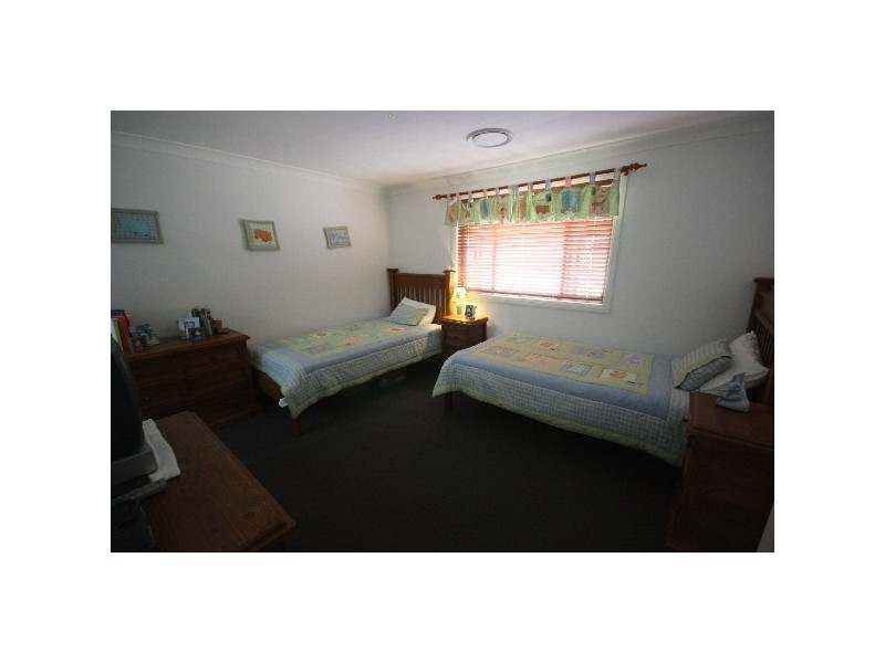 141 Casey Drive, Singleton NSW 2330