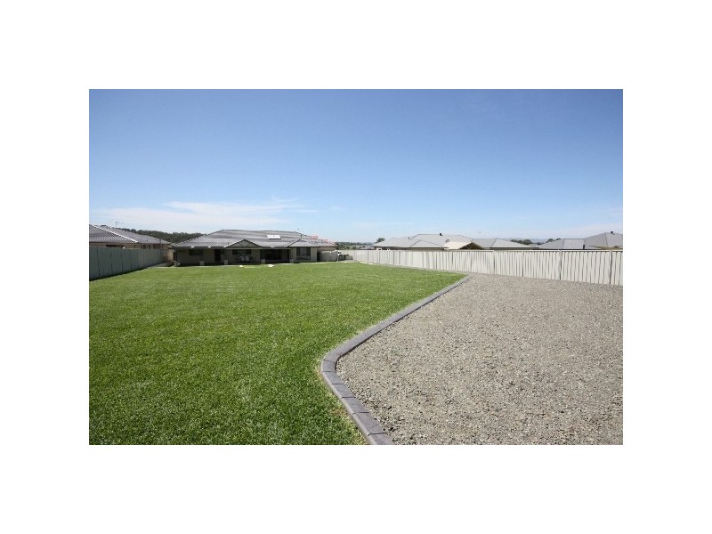 141 Casey Drive, Singleton NSW 2330