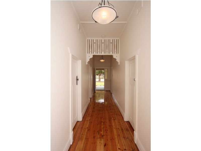 4 Fairbanks Street, Beverley SA 5009