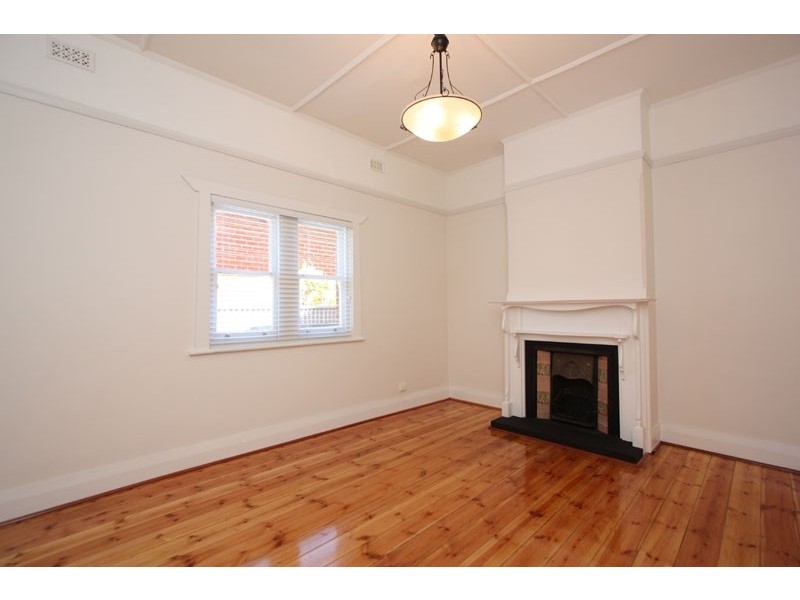 4 Fairbanks Street, Beverley SA 5009