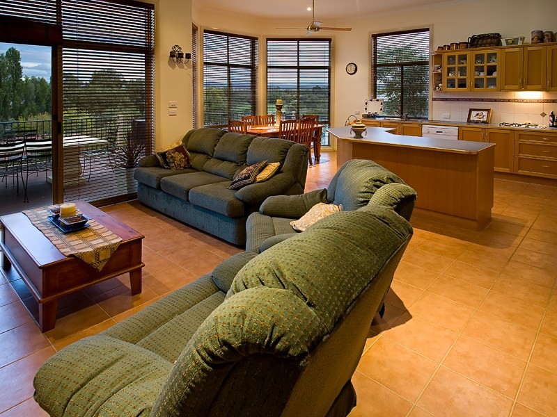 86 Michelle Avenue, Albury NSW 2640