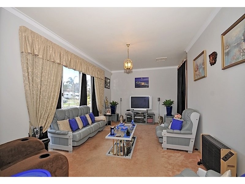 13 Cavendish Way, Parkwood WA 6147