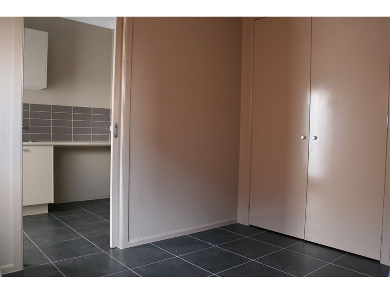 18 Gainsborough Drive, Craigieburn VIC 3064