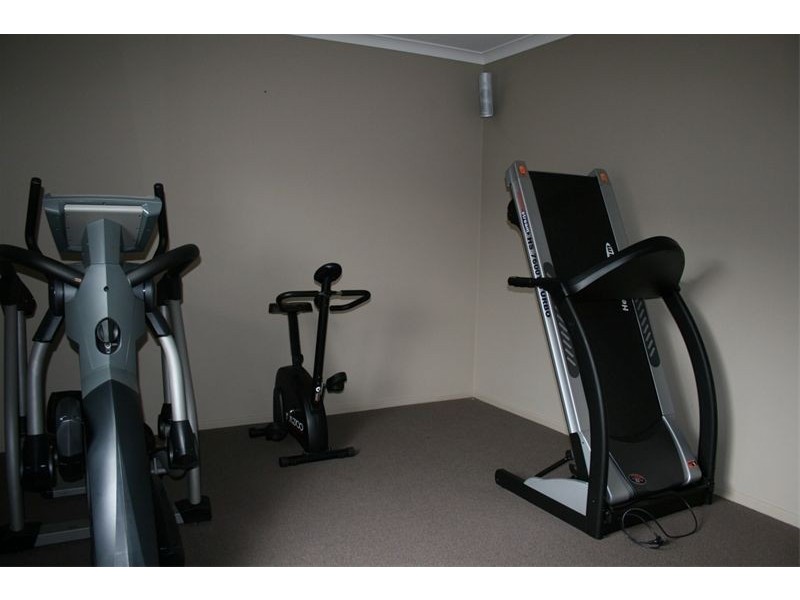 18 Gainsborough Drive, Craigieburn VIC 3064