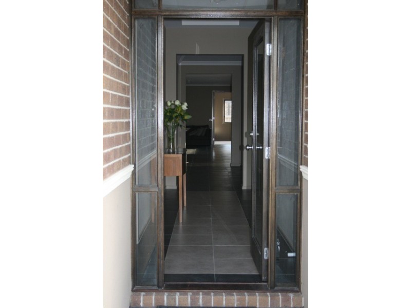 18 Gainsborough Drive, Craigieburn VIC 3064