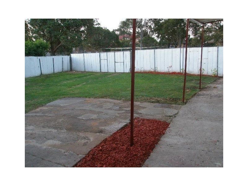 1 Acland Street, Guildford NSW 2161