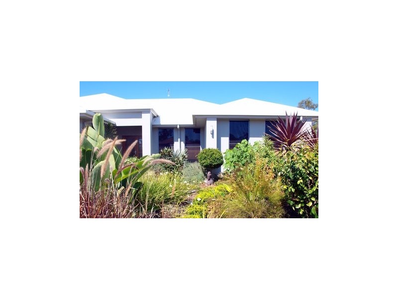 106 The Avenue, Peregian Springs QLD 4573