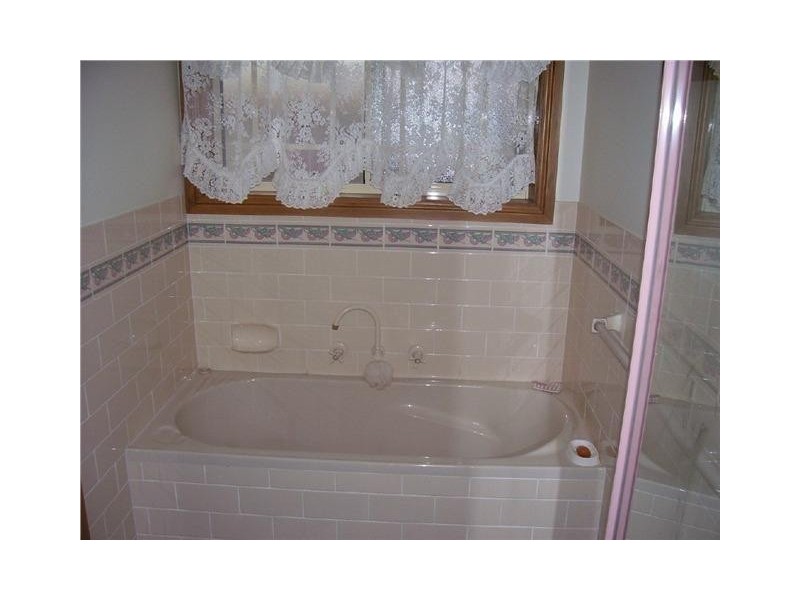 4 Cormorant Avenue, Sussex Inlet NSW 2540