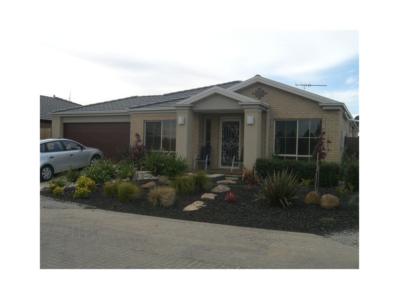 34 Barchester Ave, Truganina VIC 3029