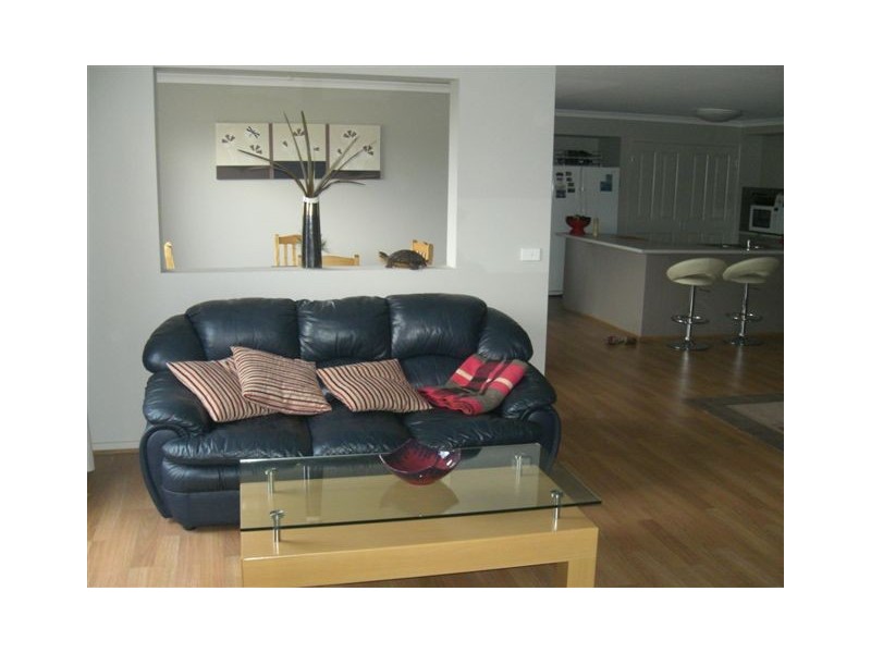 34 Barchester Ave, Truganina VIC 3029