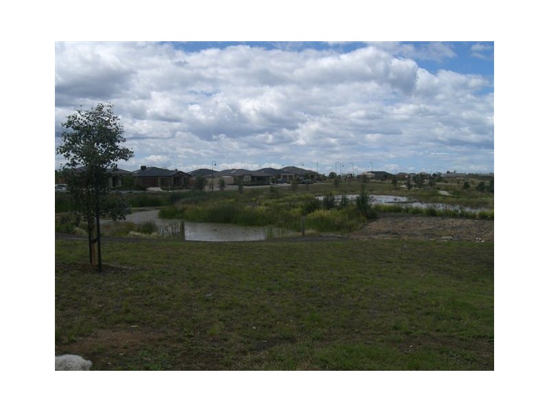 34 Barchester Ave, Truganina VIC 3029