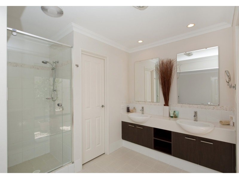 5A Brockway Road, Mount Claremont WA 6010