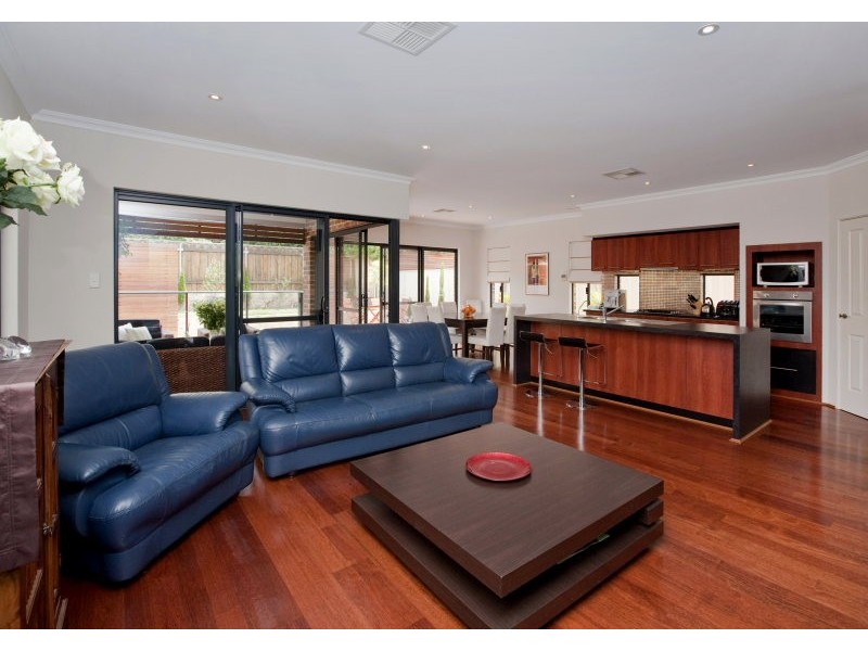 5A Brockway Road, Mount Claremont WA 6010