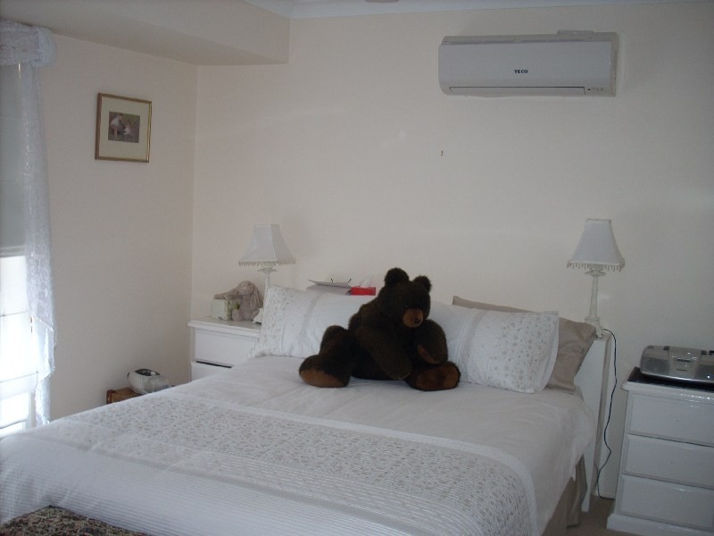 6 Cobram Place, Helensvale QLD 4212