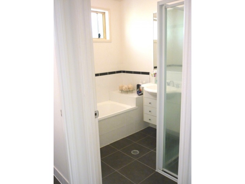 27 Sugarglider Lane, Mudgeeraba QLD 4213