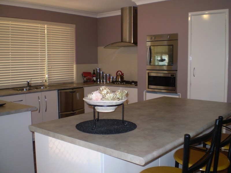 37 Rosella Circle, Ballajura WA 6066