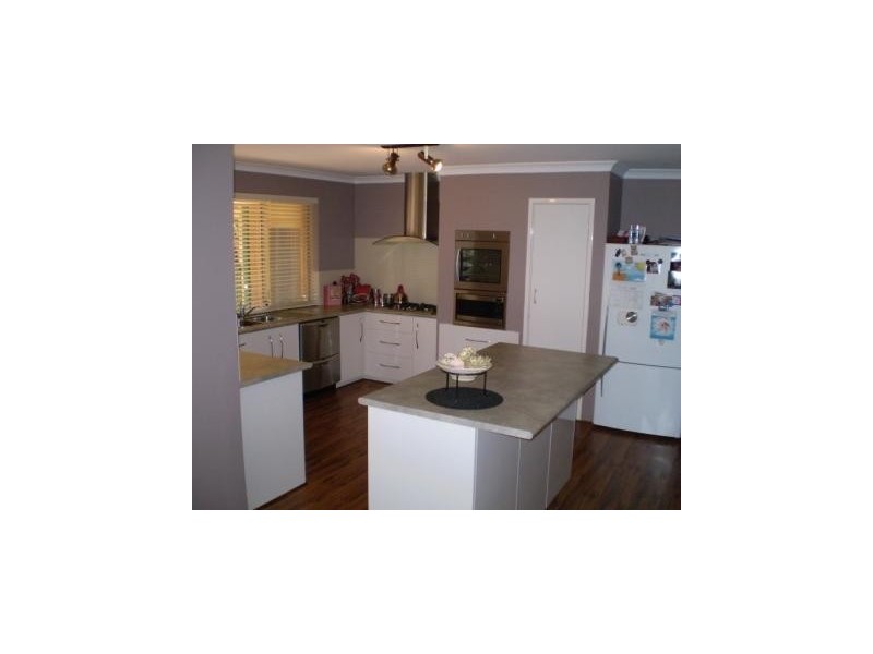 37 Rosella Circle, Ballajura WA 6066