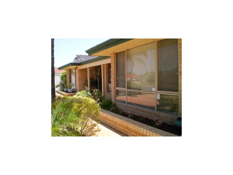 37 Rosella Circle, Ballajura WA 6066