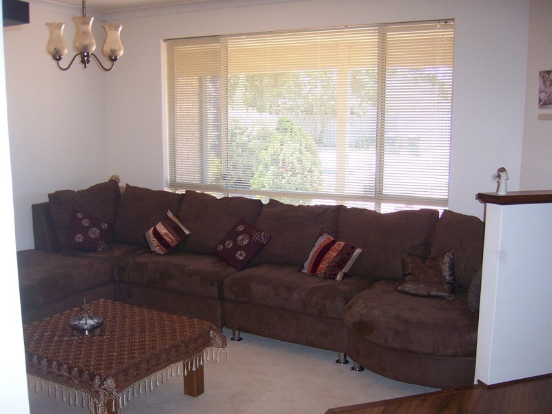 37 Rosella Circle, Ballajura WA 6066