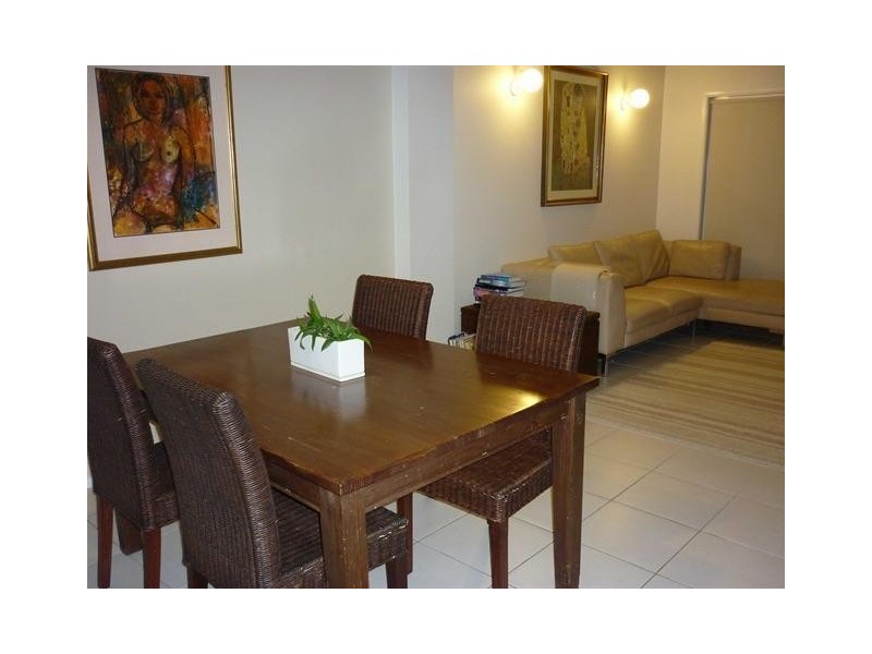 9/168 Queen Street, Southport QLD 4215