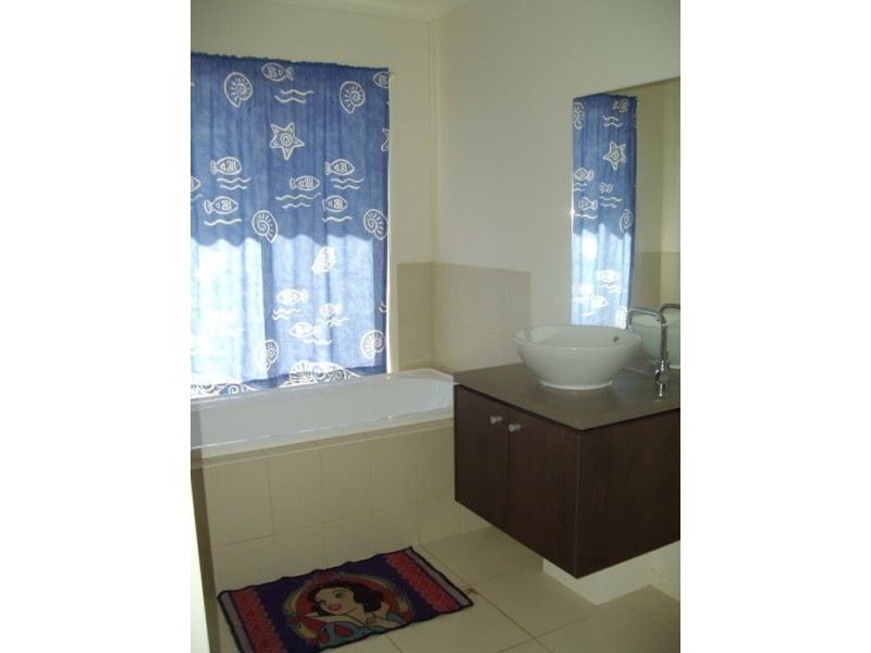 6 Drysdale Place, Brookfield VIC 3338