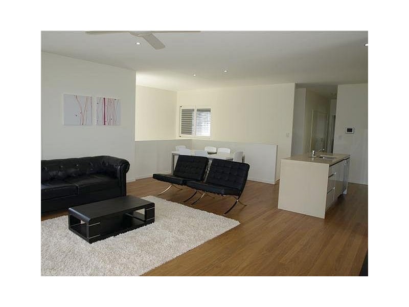 30 The Lakes Way, Elizabeth Beach NSW 2428