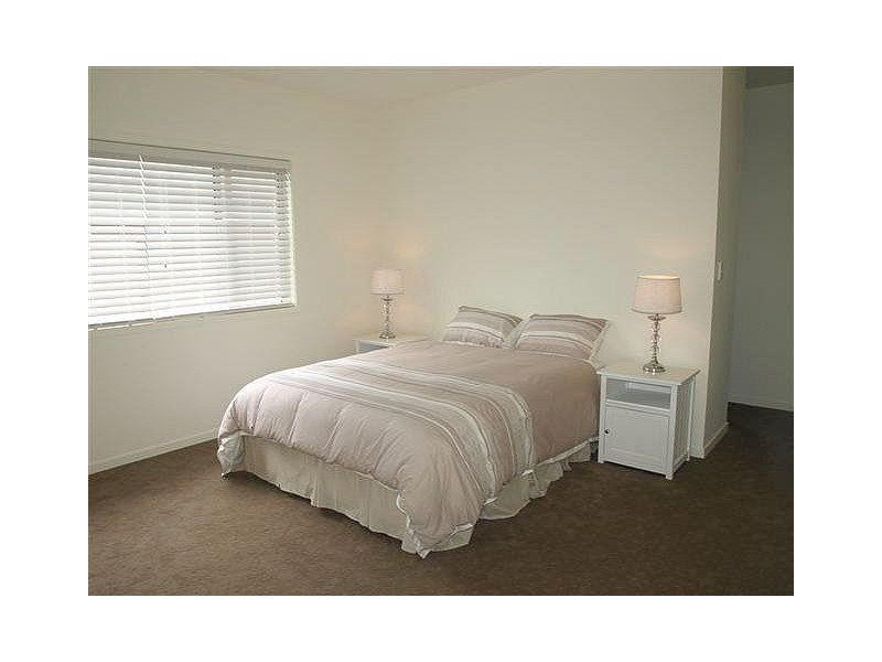 30 The Lakes Way, Elizabeth Beach NSW 2428