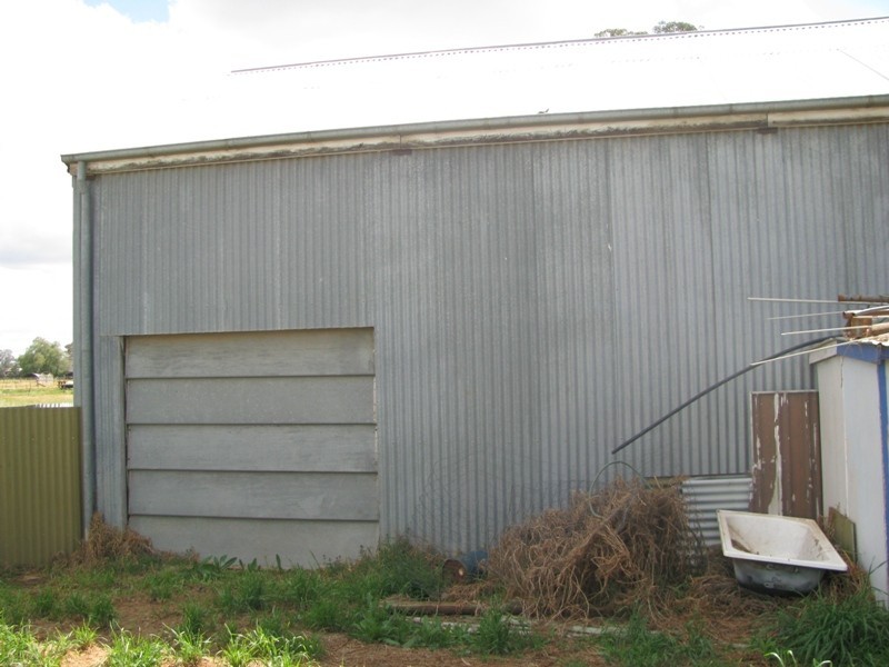 3927 Sturt Hwy, Gumly Gumly NSW 2652